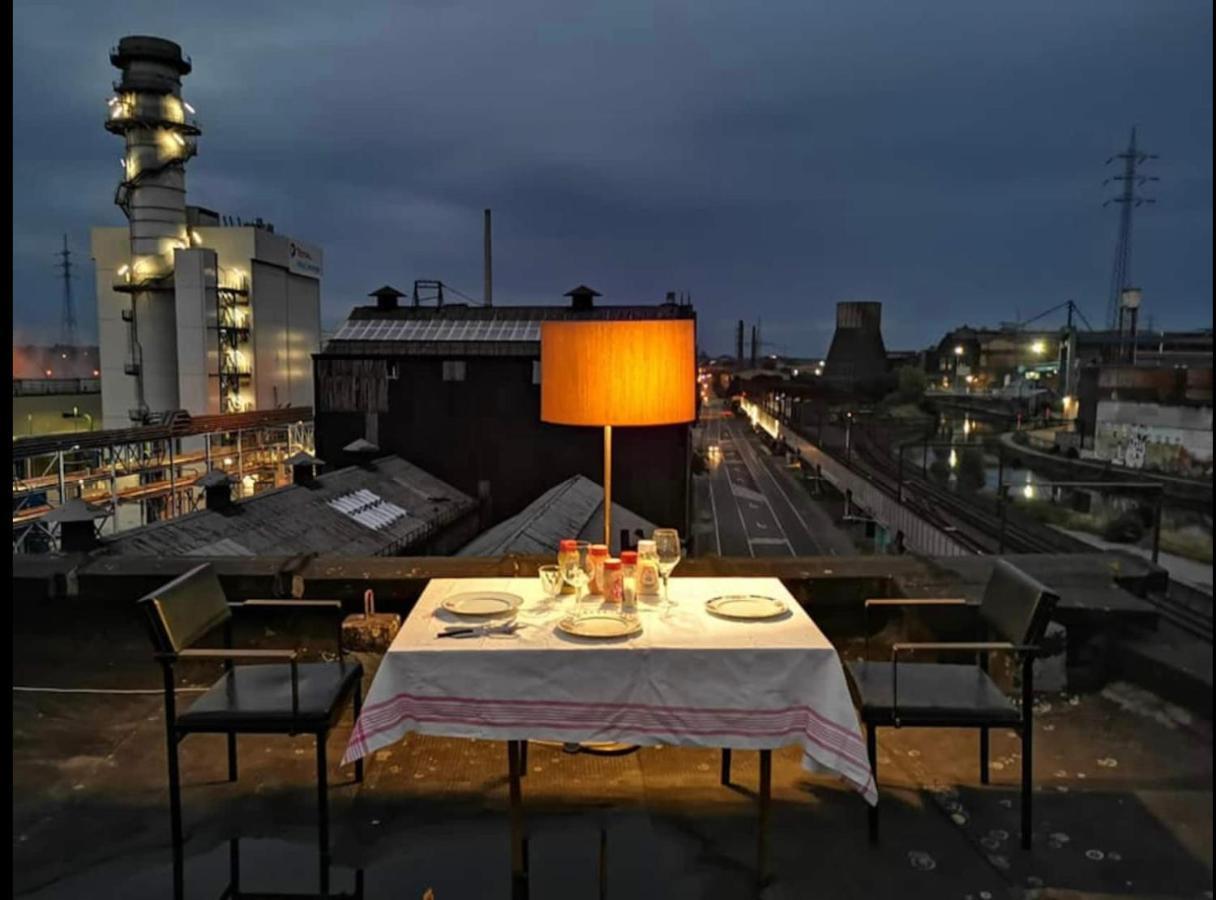 Ghostel 1St - Aventure Alternative - Guest House - Arts-Factory-Experience - For Artists, Makers And Open Minds - Attention, We Are Not A Hotel And Are Not Adapted For Everybody - Read Host Warnings Before Reservation - Www,Providence,Be Asbl Charleroi Esterno foto