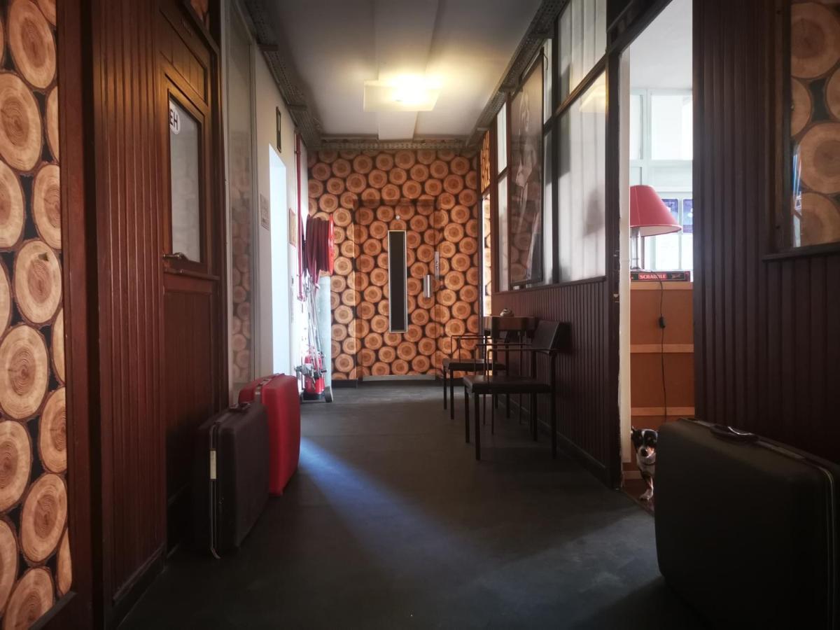 Ghostel 1St - Aventure Alternative - Guest House - Arts-Factory-Experience - For Artists, Makers And Open Minds - Attention, We Are Not A Hotel And Are Not Adapted For Everybody - Read Host Warnings Before Reservation - Www,Providence,Be Asbl Charleroi Esterno foto